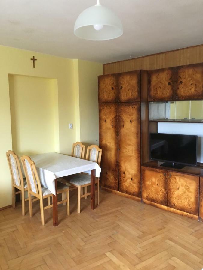 Noclegi Tulipan Konin  Exteriör bild